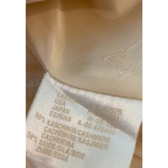 Escada Margaretha Ley Blazer size 38 Cream gold button - Picture 12 of 12